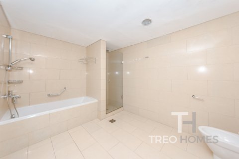 Apartman u Jumeirah Lake Towers, Dubai, UAE 3 spavaćih soba, 225 m2 Br. 595544 - fotografija 9