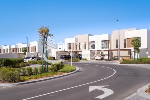 Řadový dům na Yas Island, Abu Dhabi, SAE 3 ložnice, 162.8 m² Č.: 596909 - fotografie 2