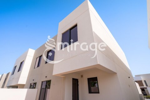 Řadový dům na Yas Island, Abu Dhabi, SAE 3 ložnice, 162.8 m² Č.: 596909 - fotografie 1