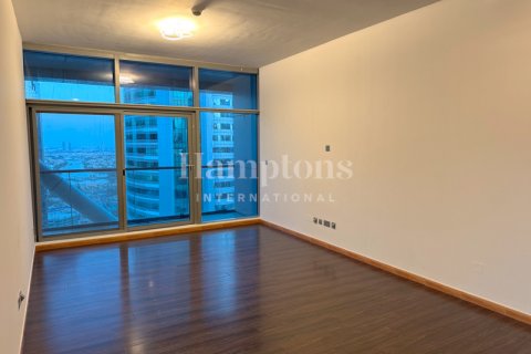 Apartment in Jumeirah Lake Towers, Dubai, UAE 2 bedrooms, 109.90424900 sq.m. № 600002 - photo 8