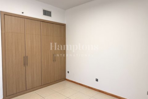 Apartment in Jumeirah Lake Towers, Dubai, UAE 2 bedrooms, 109.90424900 sq.m. № 600002 - photo 6