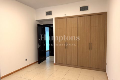 Apartment in Jumeirah Lake Towers, Dubai, UAE 2 bedrooms, 109.90424900 sq.m. № 600002 - photo 2