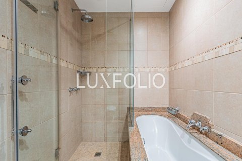 Apartment in Old Town, Dubai, UAE 3 bedrooms, 183 sq.m. № 627532 - photo 9