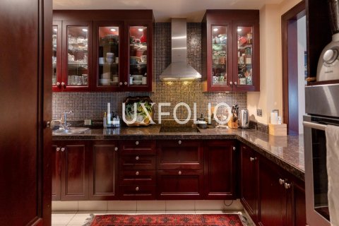 Apartment in Old Town, Dubai, UAE 1 bedroom, 90 sq.m. № 627492 - photo 4