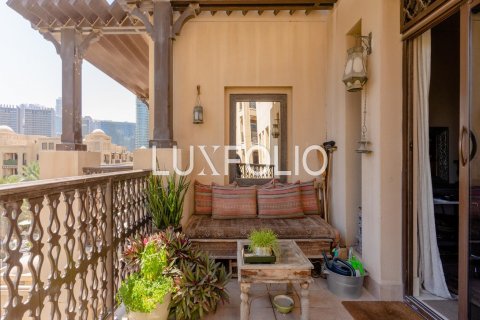 Apartment in Old Town, Dubai, UAE 1 bedroom, 90 sq.m. № 627492 - photo 12