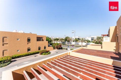 Vilë në Al Furjan, Dubai, Emiratet e Bashkuara Arabe 3 dhoma gjumi, 224 m2. № 569798 - Foto 2