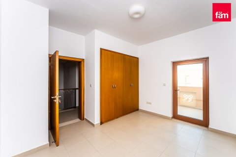 Vilë në Al Furjan, Dubai, Emiratet e Bashkuara Arabe 3 dhoma gjumi, 224 m2. № 569798 - Foto 12