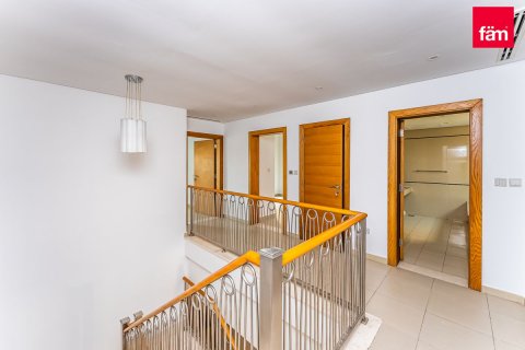 Vilë në Al Furjan, Dubai, Emiratet e Bashkuara Arabe 3 dhoma gjumi, 224 m2. № 569798 - Foto 16