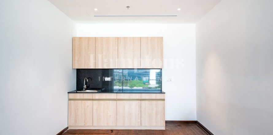 Kancelář v Sheikh Zayed Road, Dubai, SAE 360.928 m² Č.: 589079