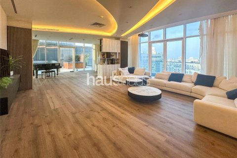 Penthouse in Palm Jumeirah, Dubai, UAE 4 bedrooms, 493 sq.m. № 625798 - photo 5