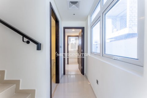 Villa in DAMAC Hills (Akoya by DAMAC), Dubai, UAE 3 bedrooms, 191 sq.m. № 543213 - photo 6