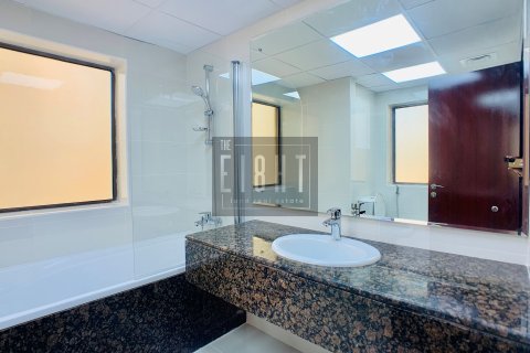 Apartment in Jumeirah Beach Residence, Dubai, UAE 2 bedrooms, 137 sq.m. № 578228 - photo 10