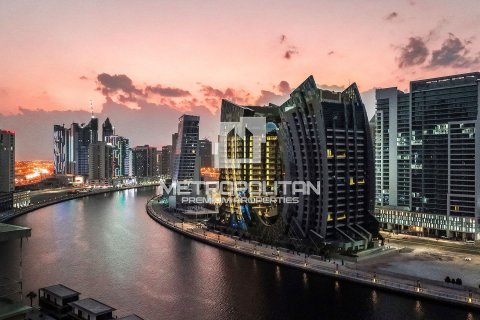 Apartment in Business Bay, Dubai, UAE 3 bedrooms, 265 sq.m. № 591926 - photo 1