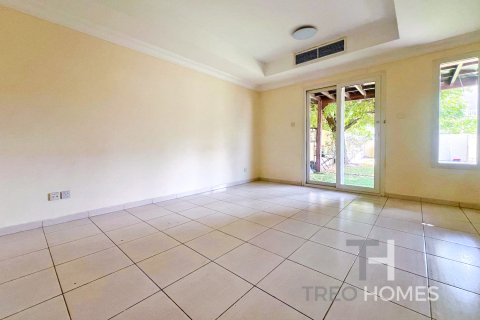 The Springs, Dubai, UAE의 임대용 빌라 침실 2개, 153제곱미터 번호 586713 - 사진 6