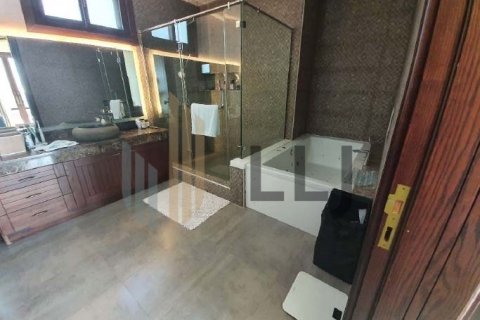 Müüa villa asukohaga Marina Village, Abu Dhabi, AÜE: 5 magamistoaga, 1822.8 m² Nr 596678 - pilt 24
