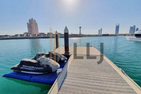 Müüa villa asukohaga Marina Village, Abu Dhabi, AÜE: 5 magamistoaga, 1822.8 m² Nr 596678 - pilt 2