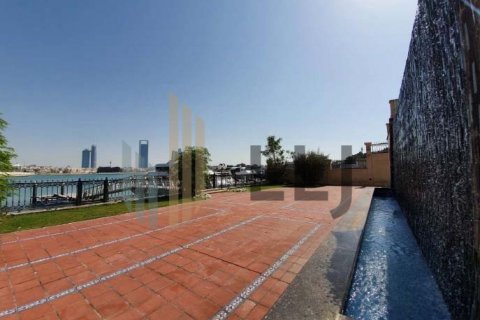 Müüa villa asukohaga Marina Village, Abu Dhabi, AÜE: 5 magamistoaga, 1822.8 m² Nr 596678 - pilt 40