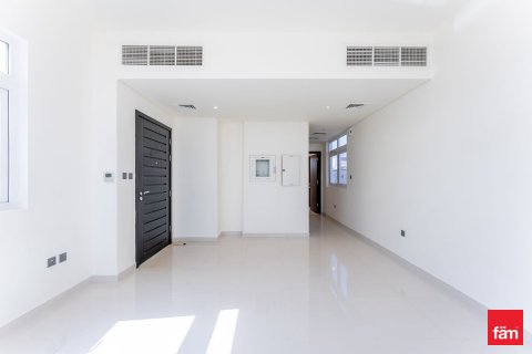 Villa til salg i Dubai, UAE 3 soveværelser, 172.8 kvm № 621692 - foto 17
