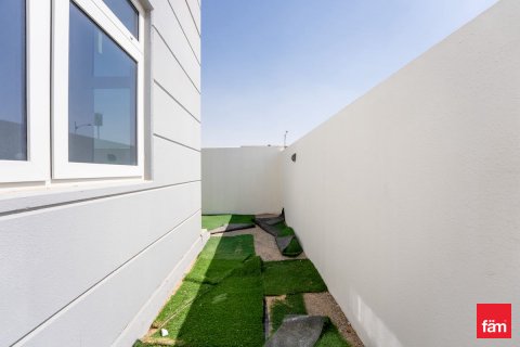 Villa til salg i Dubai, UAE 3 soveværelser, 172.8 kvm № 621692 - foto 18