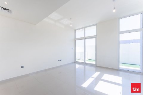 Villa til salg i Dubai, UAE 3 soveværelser, 172.8 kvm № 621692 - foto 26