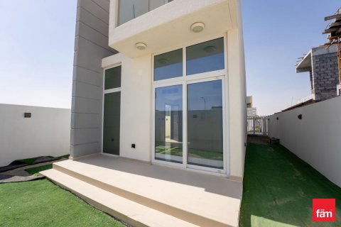 Villa til salg i Dubai, UAE 3 soveværelser, 172.8 kvm № 621692 - foto 20