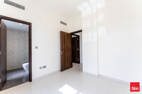 Villa til salg i Dubai, UAE 3 soveværelser, 172.8 kvm № 621692 - foto 11