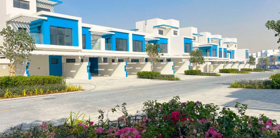 Ridamaja asukohaga Dubai, AÜE: 5 magamistoaga, 219.6 m² Nr 632991