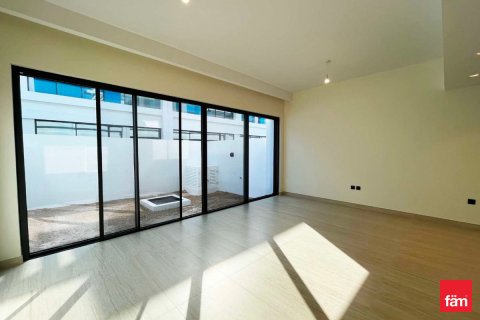 Müüa ridamaja asukohaga Dubai, AÜE: 5 magamistoaga, 219.6 m² Nr 632991 - pilt 3