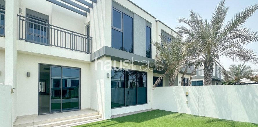 Vilë në Dubai Hills Estate, Dubai, Emiratet e Bashkuara Arabe 4 dhoma gjumi, 210 m2. № 626949