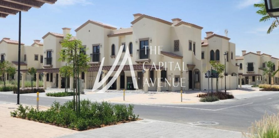 Shtëpi në qytet në Khalifa City, Abu Dhabi, Emiratet e Bashkuara Arabe 3 dhoma gjumi, 150 m2. № 604667