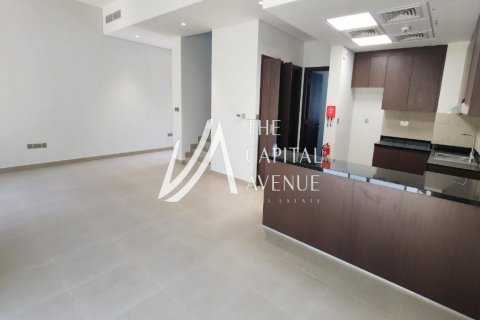 Shtëpi në qytet në Khalifa City, Abu Dhabi, Emiratet e Bashkuara Arabe 3 dhoma gjumi, 150 m2. № 604667 - Foto 4