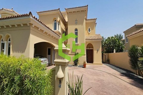 Umm Al Quwain Marina、Umm Al Quwain、UAE にあるヴィラ販売中 3ベッドルーム、617.6 m2、No556758 - 写真 1