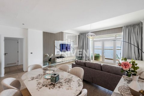 Apartment in Palm Jumeirah, Dubai, UAE 1 bedroom, 106 sq.m. № 602395 - photo 1