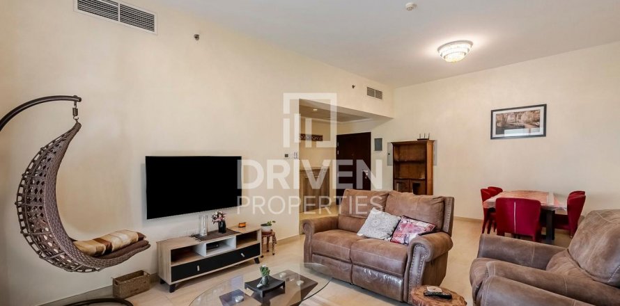 Apartment in Al Furjan, Dubai, UAE 2 bedrooms, 125 sq.m. № 602494