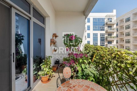 Apartment in Al Furjan, Dubai, UAE 2 bedrooms, 125 sq.m. № 602494 - photo 11