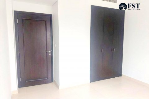 Řadový dům v Dubai Land, SAE 3 ložnice, 196.5 m² Č.: 563243 - fotografie 14