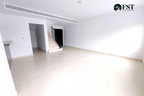 Řadový dům v Dubai Land, SAE 3 ložnice, 196.5 m² Č.: 563243 - fotografie 12