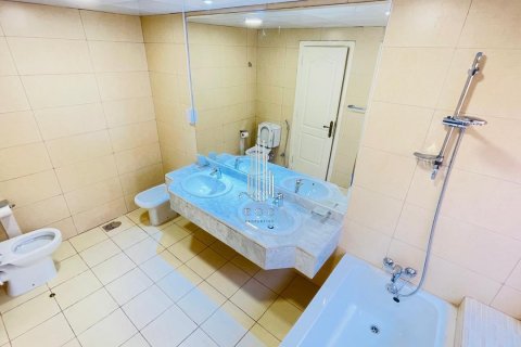 Vila v Muroor Area, Abu Dhabi, SAE 5 ložnice, 464.5 m² Č.: 589241 - fotografie 28