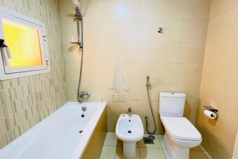 Vila v Muroor Area, Abu Dhabi, SAE 5 ložnice, 464.5 m² Č.: 589241 - fotografie 26