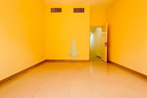 Vila v Muroor Area, Abu Dhabi, SAE 5 ložnice, 464.5 m² Č.: 589241 - fotografie 9