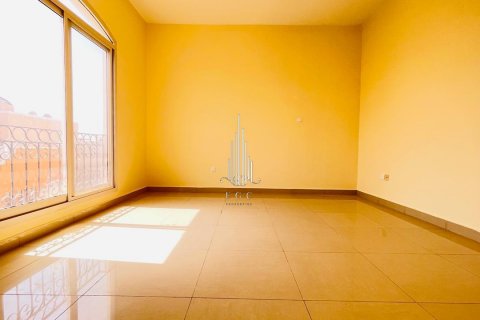 Vila v Muroor Area, Abu Dhabi, SAE 5 ložnice, 464.5 m² Č.: 589241 - fotografie 15
