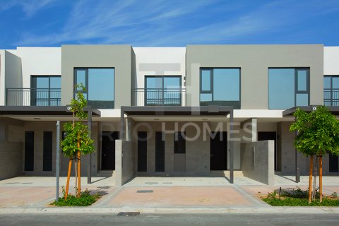 Townhouse di Arabian Ranches 2, Dubai, UEA 3 kamar tidur, 185 m2 nomor 586690 - foto 1