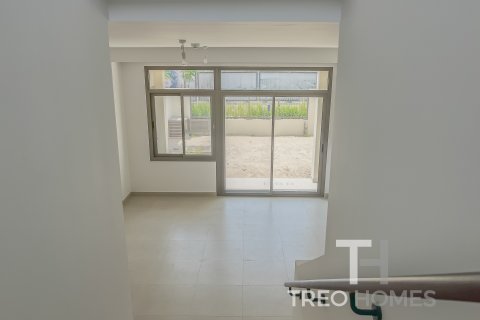 Town Square, Dubai, UAE의 임대용 타운하우스 침실 4개, 228제곱미터 번호 586692 - 사진 4