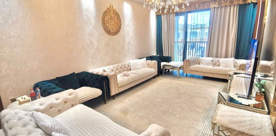 Apartment in Mirdif, Dubai, UAE 3 bedrooms, 165.1 sq.m. № 601241