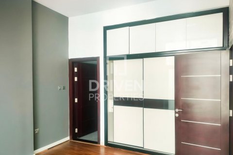Byt v Dubai Studio City, Dubai, SAE 3 ložnice, 126 m² Č.: 602513 - fotografie 6