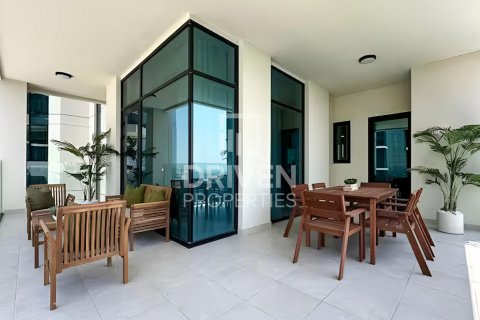 Apartment sa Business Bay, Dubai, UAE 3 silid-tulugan, 176 sq.m. № 602514 - larawan 18