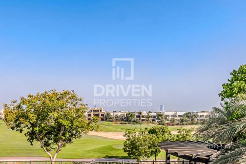 Land in Emirates Hills, Dubai, UAE 3308 sq.m. № 602502 - photo 3