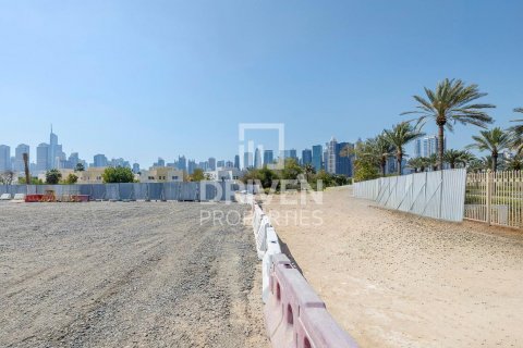 Land in Emirates Hills, Dubai, UAE 3308 sq.m. № 602502 - photo 2