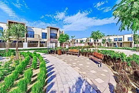 Townhouse in Dubai Land, Dubai, UAE 3 bedrooms, 184.5 sq.m. № 595800 - photo 21
