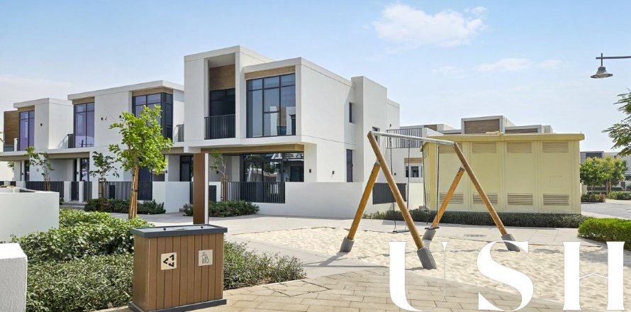 Rumah bandar di Arabian Ranches 3, Dubai, UAE 3 bilik tidur, 205 meter persegi № 621089